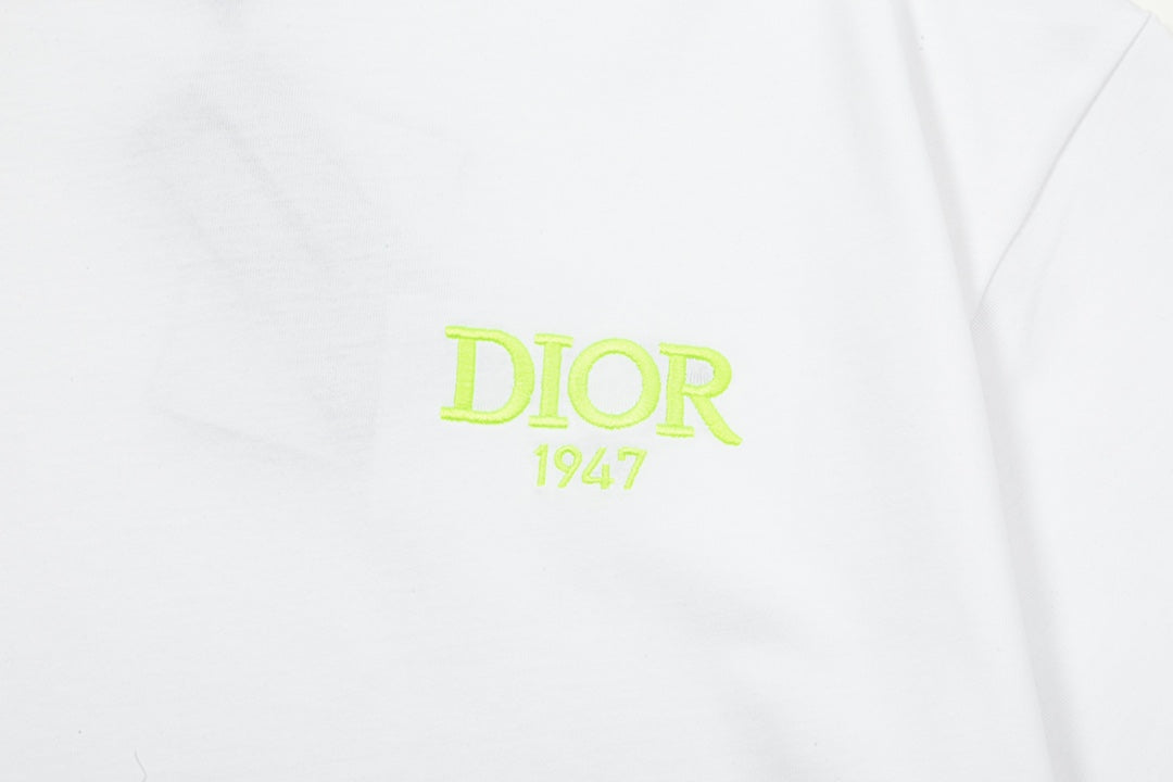 1219 The new classic small letter T-shirt