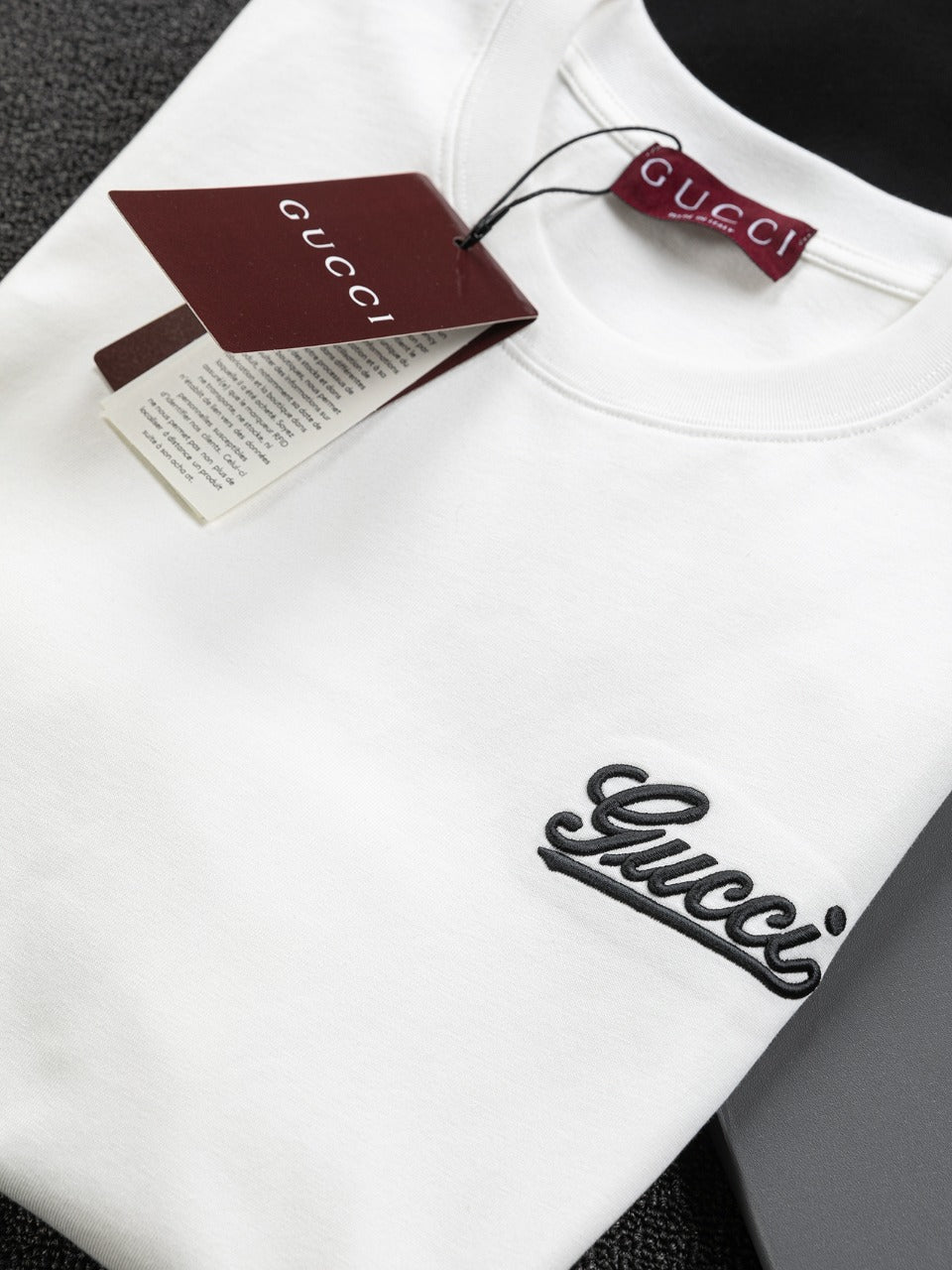250218 New high quality embroidered icon T-shirt
