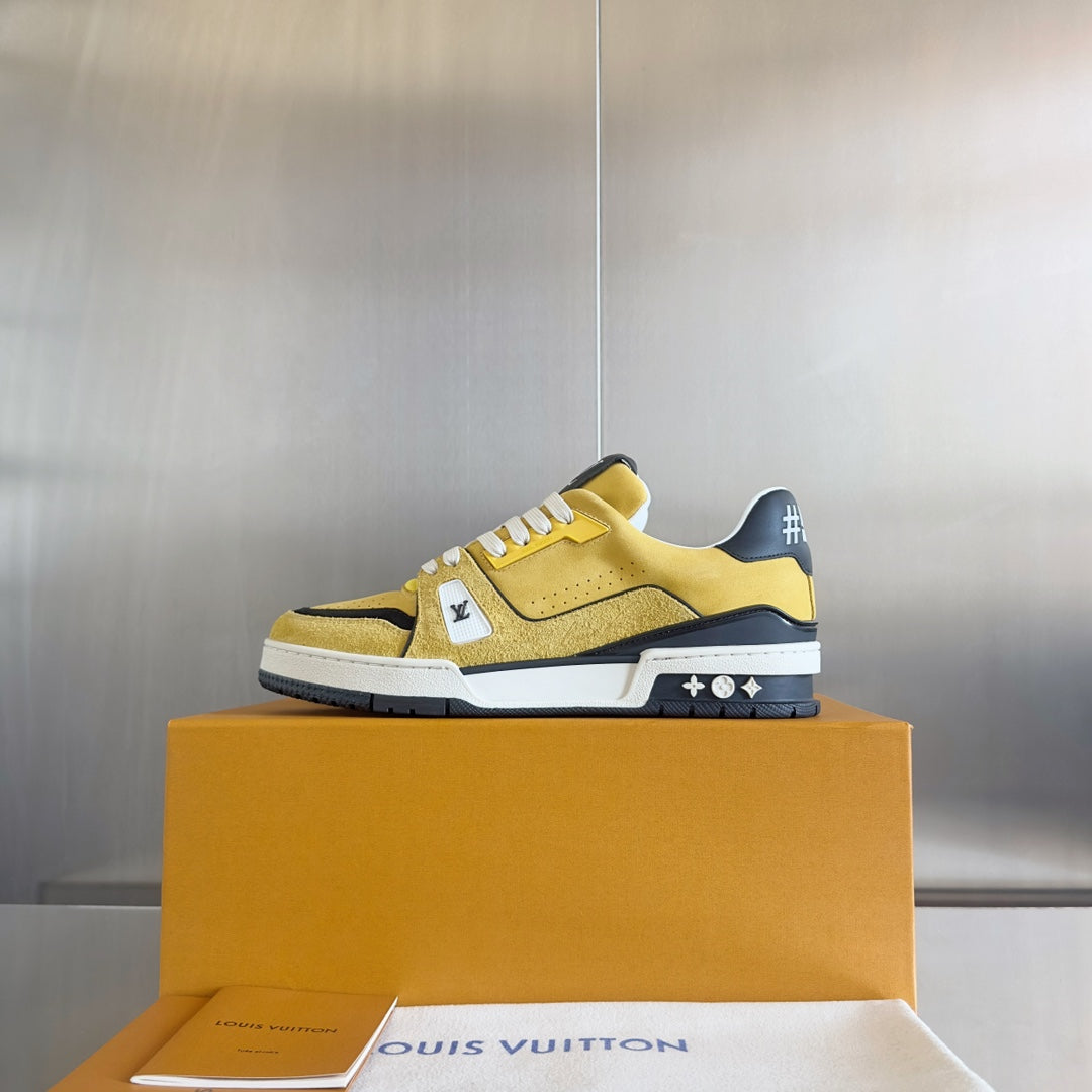 250318 New high quality new color board shoes
