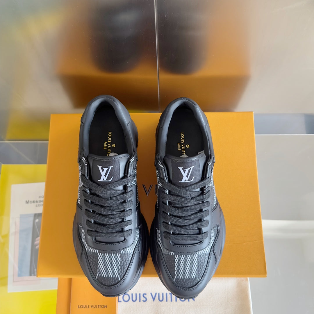 250318 New high quality new color board shoes