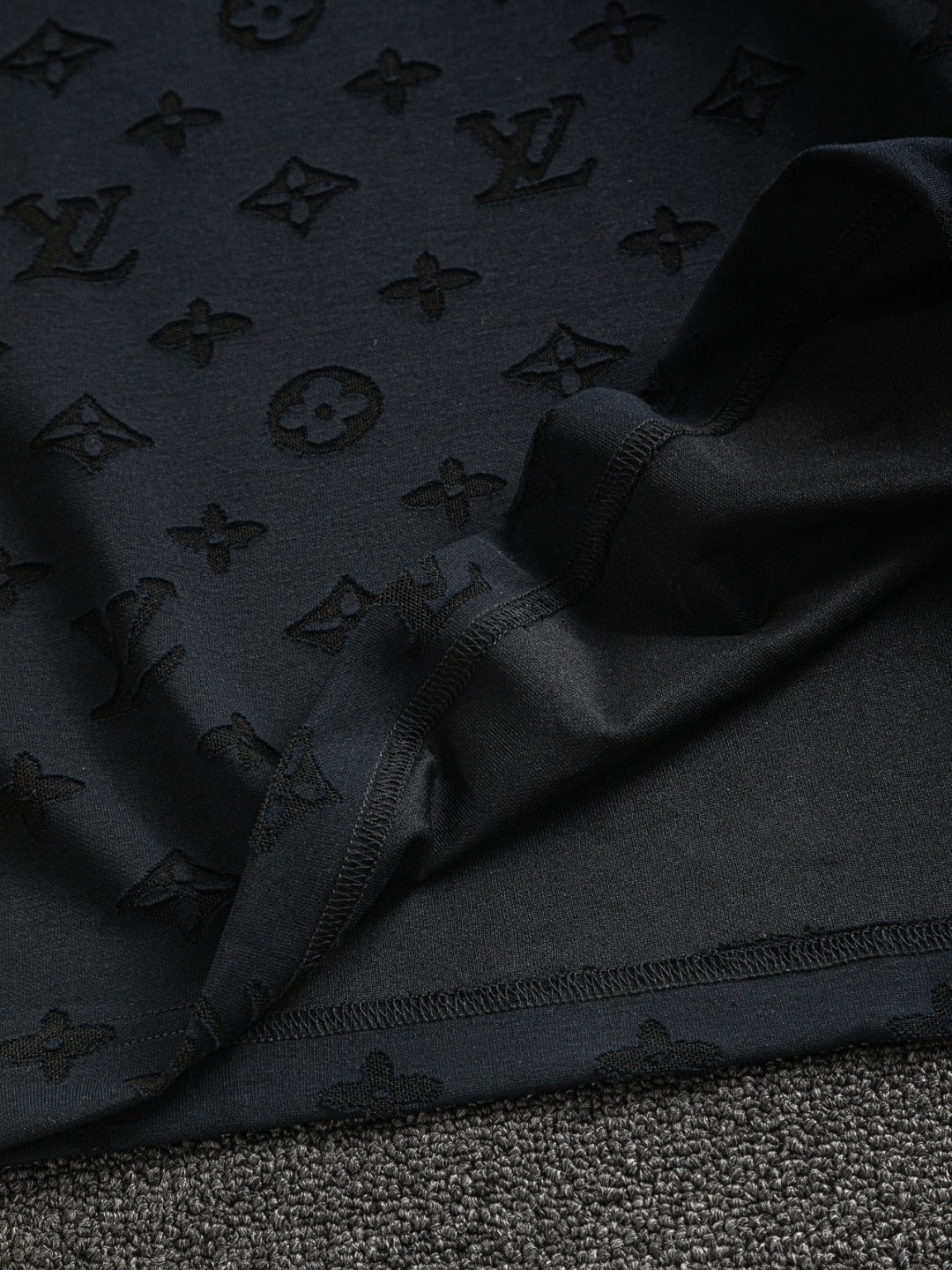 250325 New high quality covered with cut-and-burn monogram T-shirts