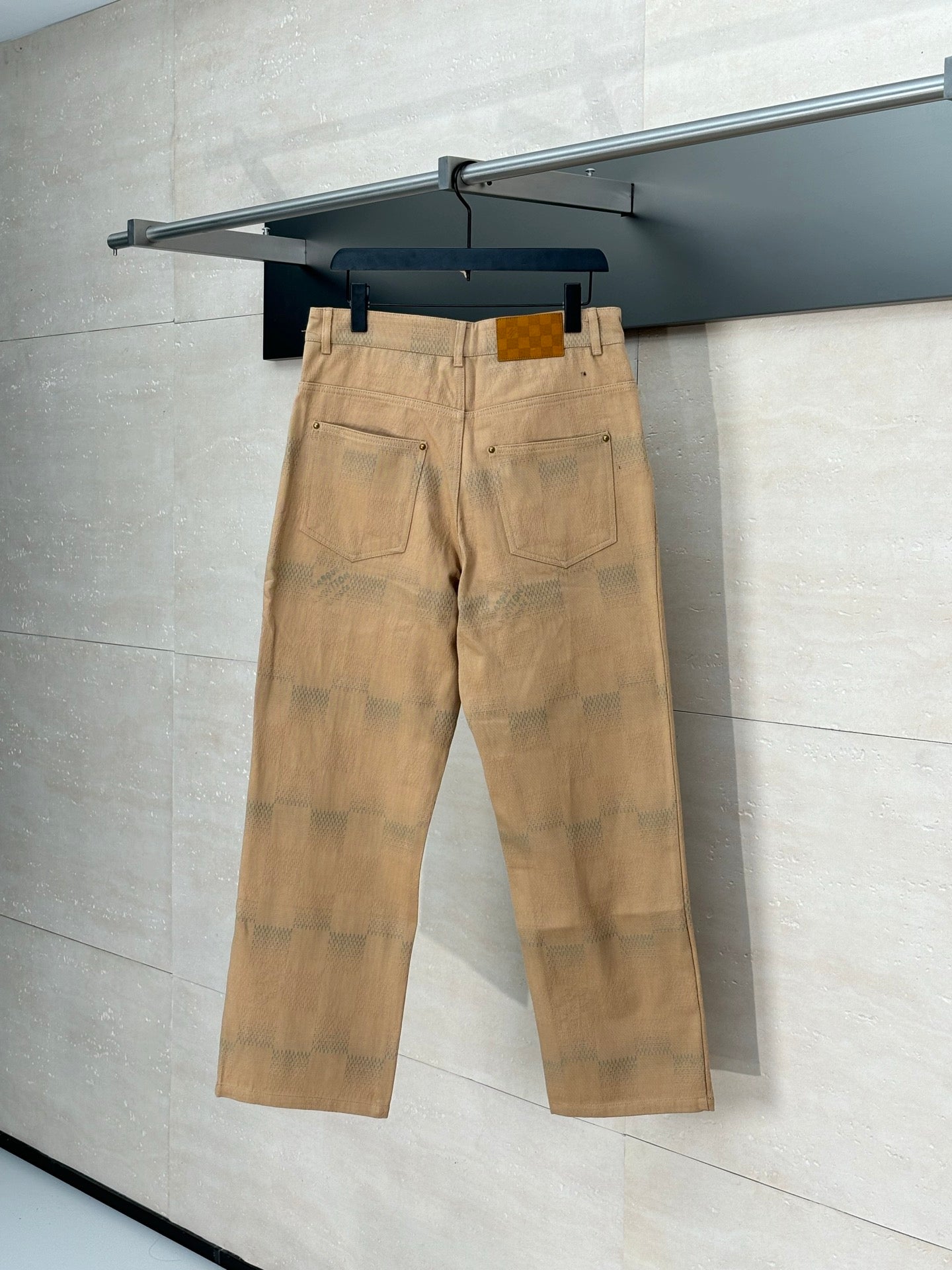 250819 New high-quality jacquard checkered trousers
