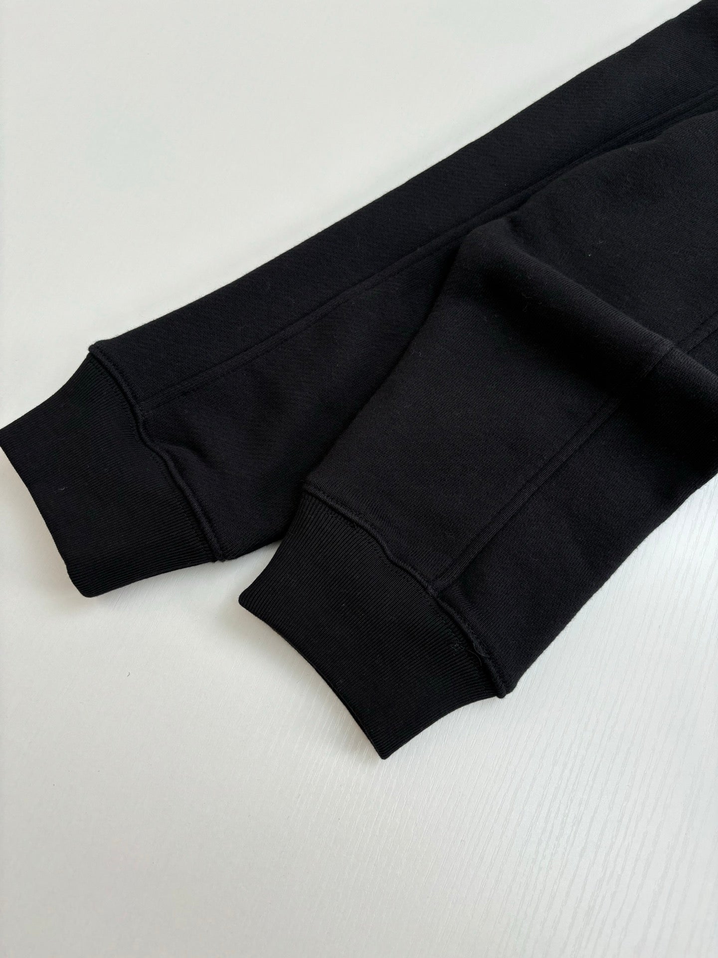 250819 New high-quality leather embroidered hooded sweatshirt