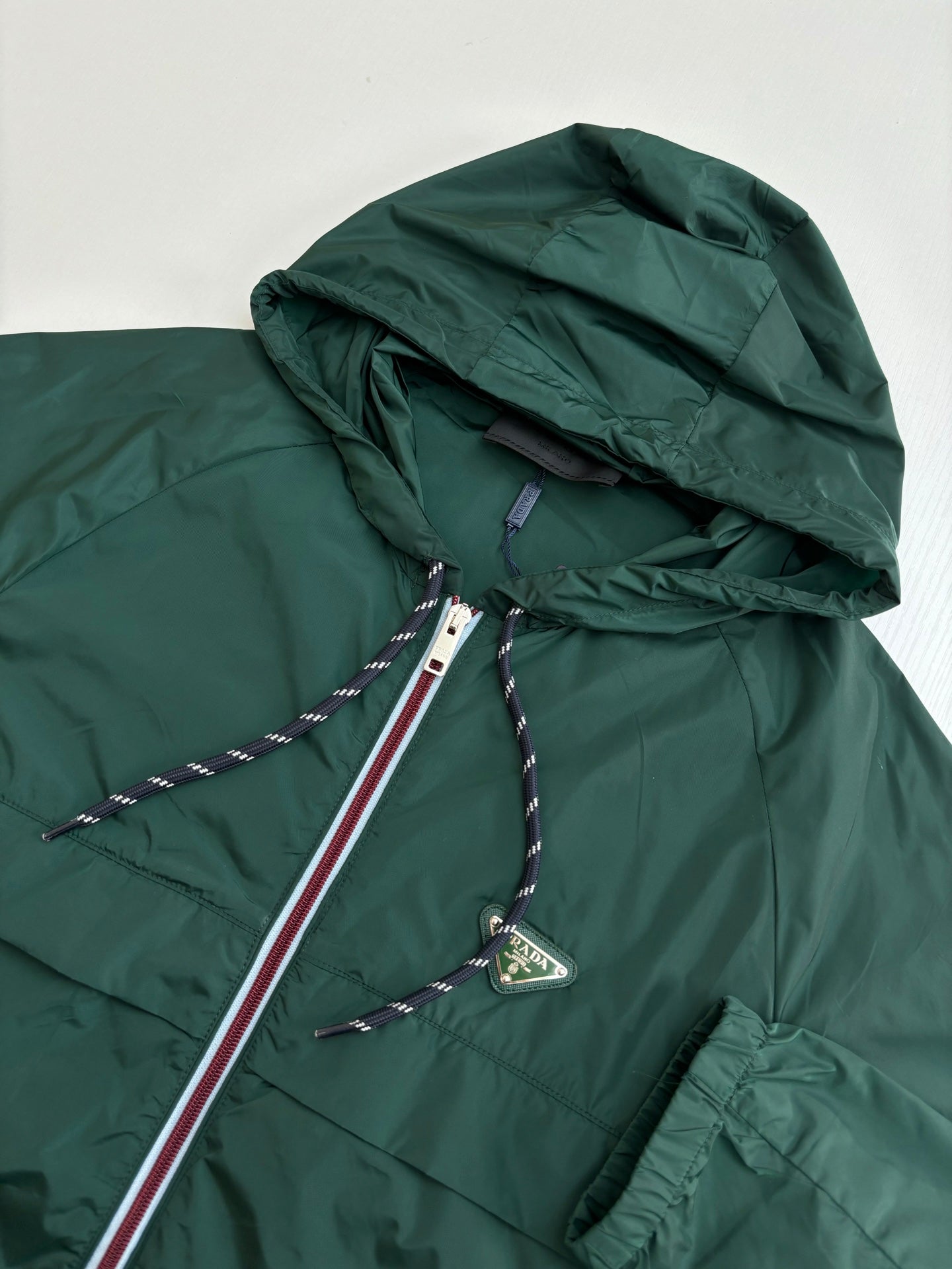 250819 New high-quality recycled nylon hooded sunproof jacket