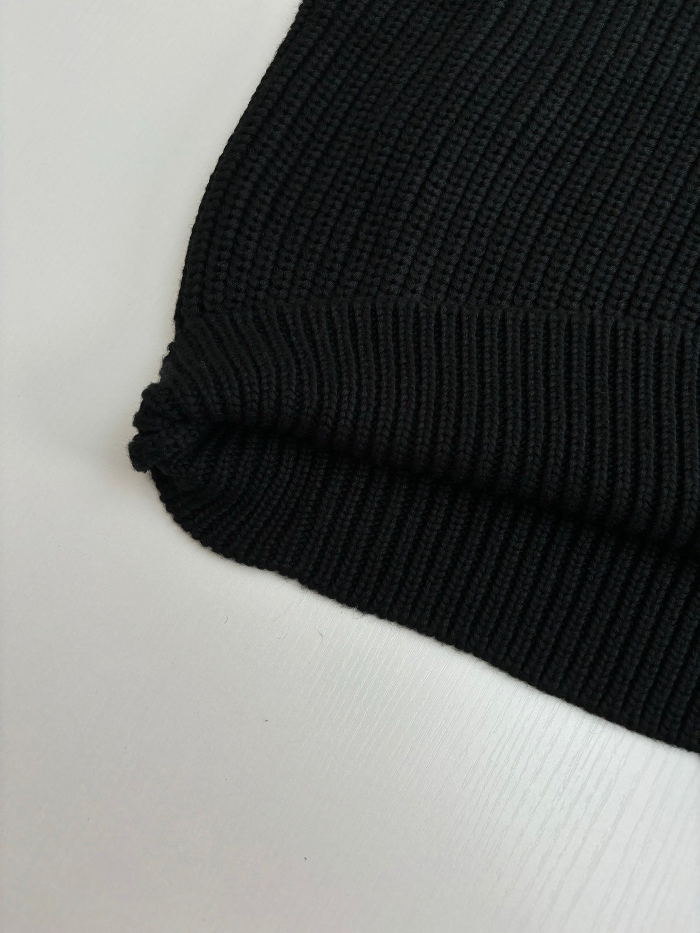 250819 New high-quality wool pilot half-zipper sweater