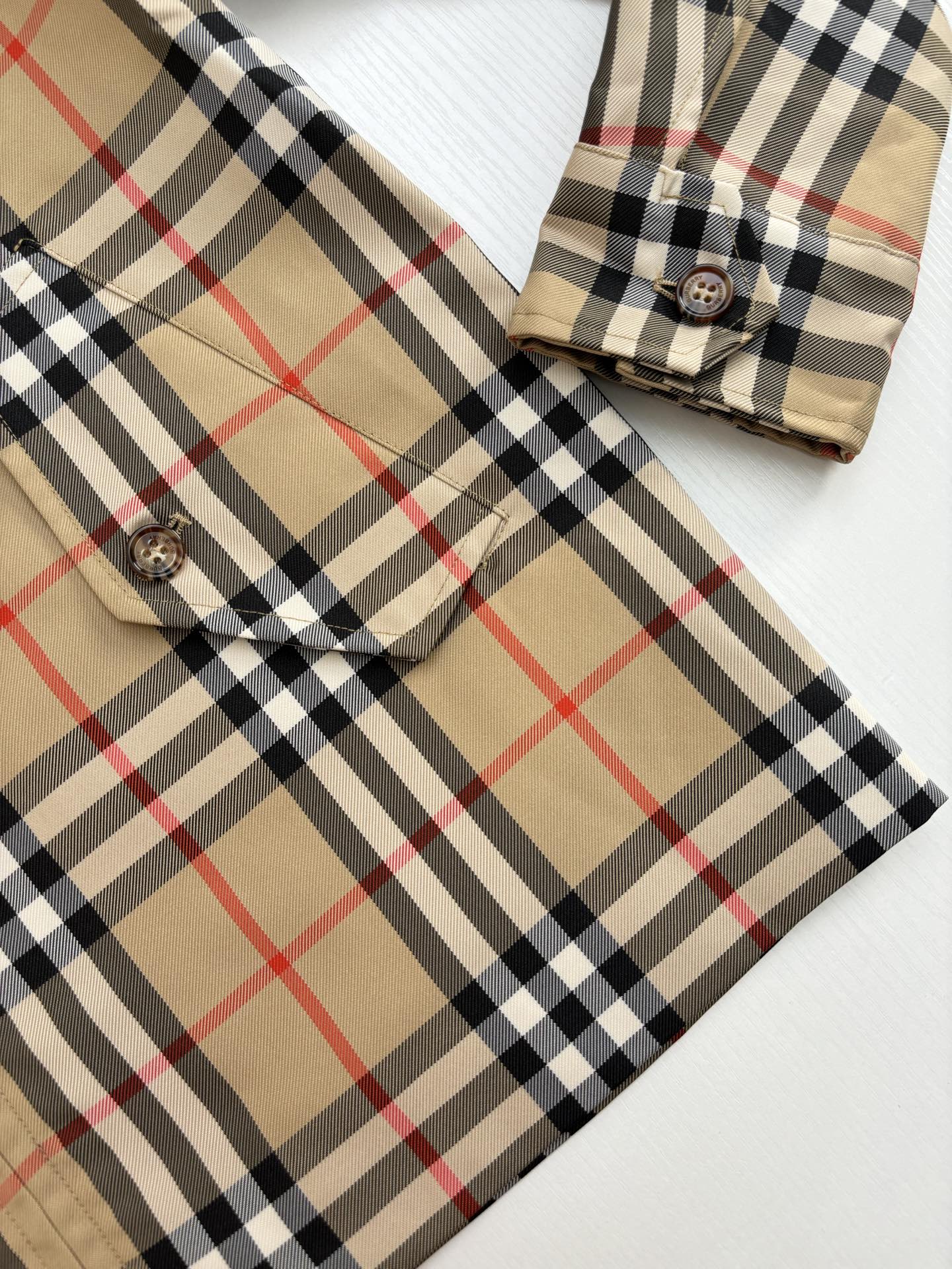 250819 A new high-quality classic checkered stand-up collar coat