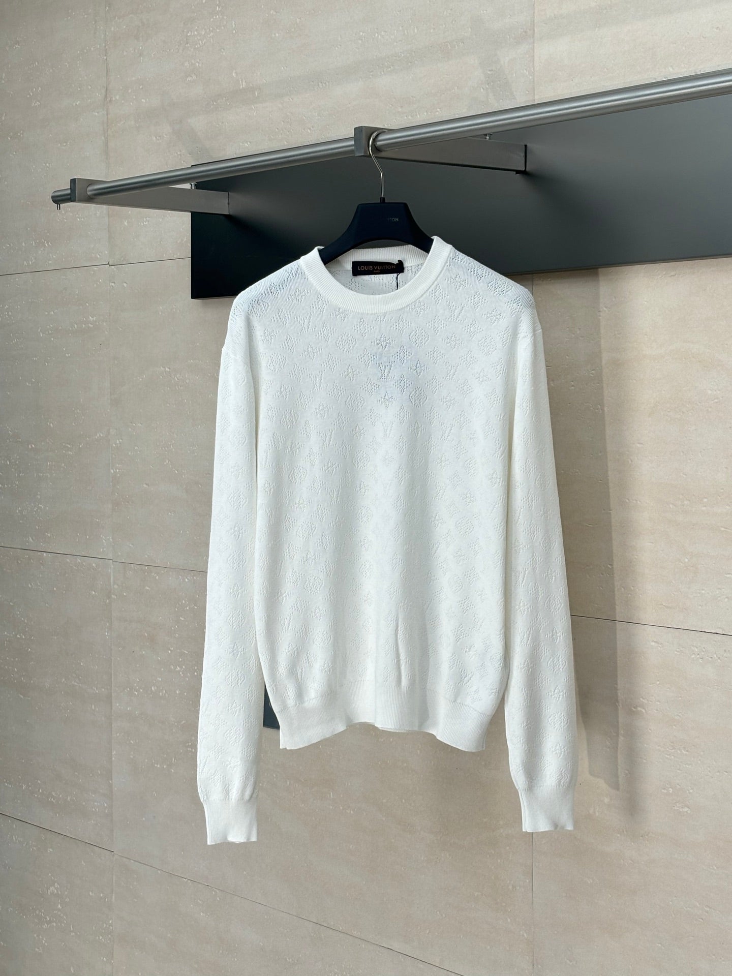 250819 New high-quality sweater with hollowed-out stitching