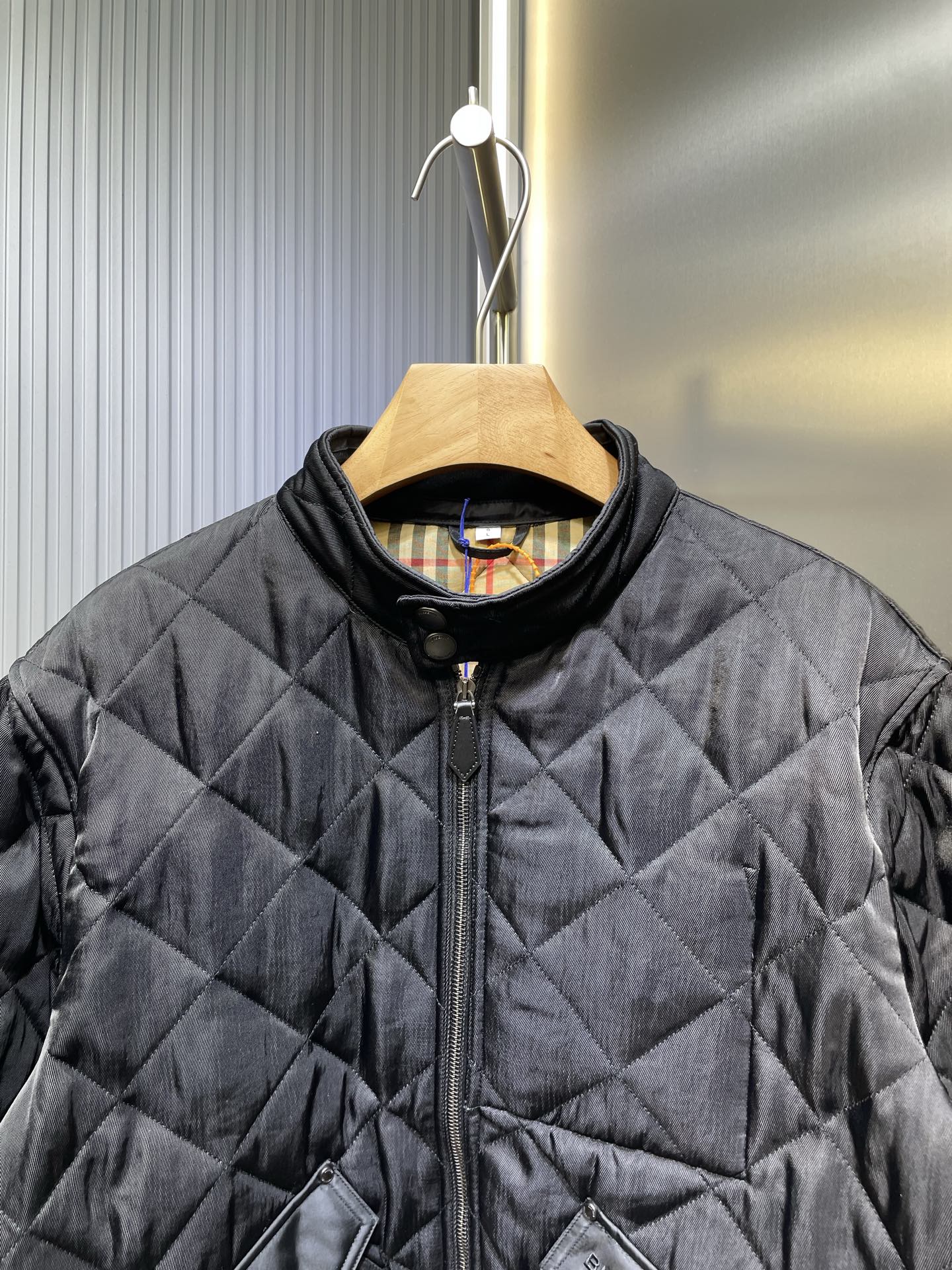 250819 New high-quality temperature-controlled barn cotton jacket