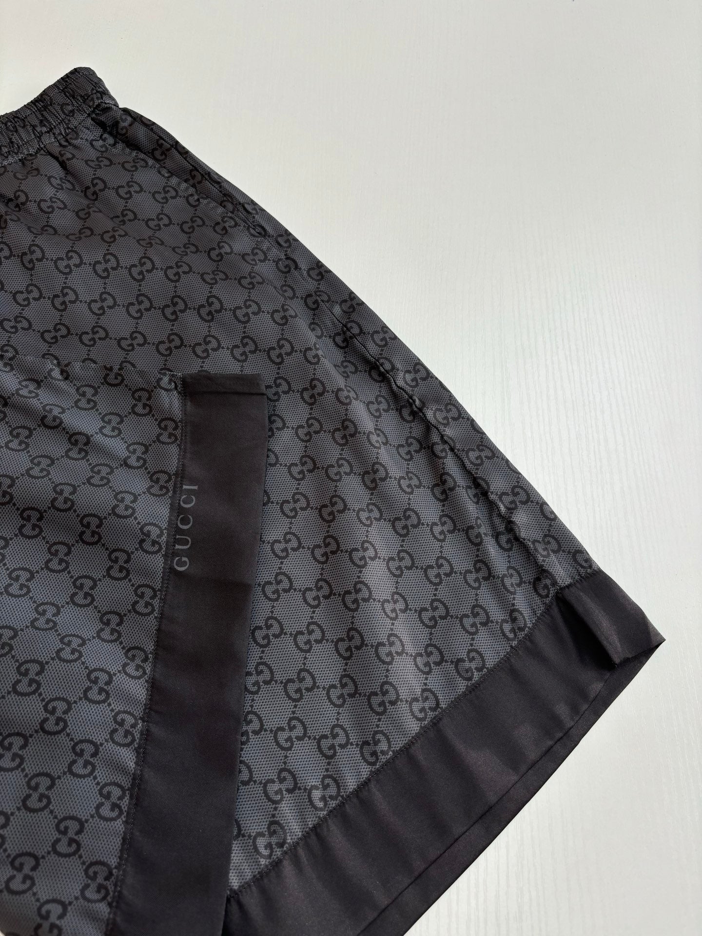 250819 New high-quality silk sports beach shorts