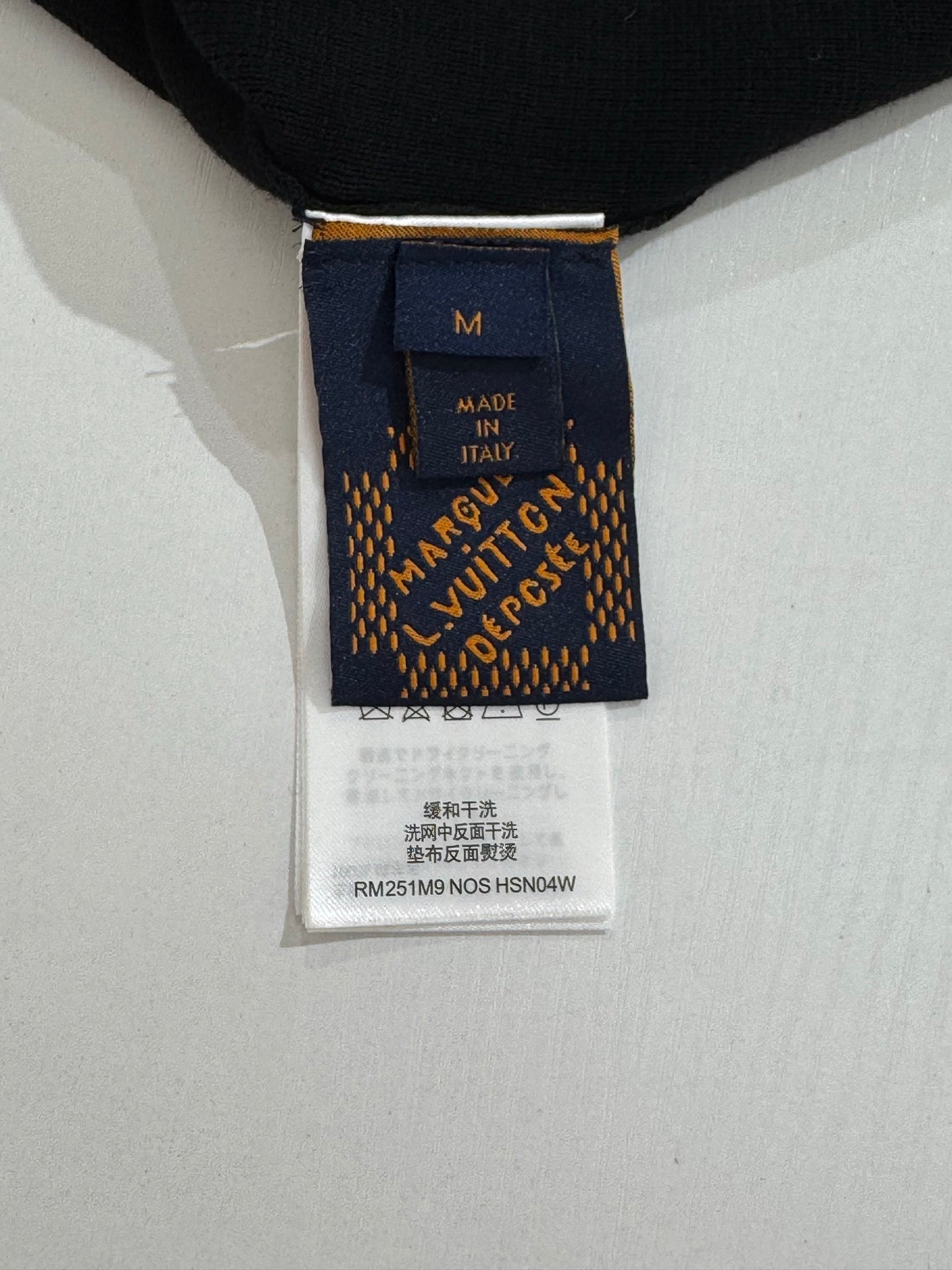 250819 A new high-quality embroidered knitted college style cardigan