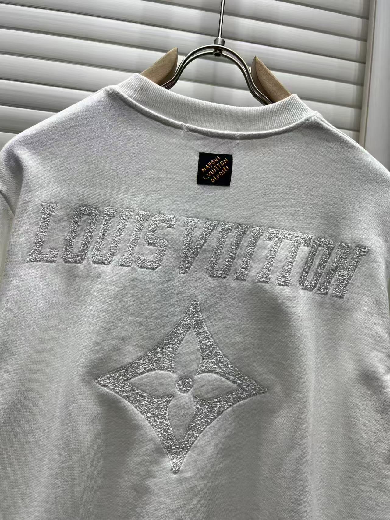 250819 New high-quality special-process embroidered sweatshirt