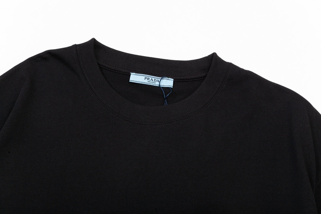 1211 New long strip stereoscopic offset T-shirt