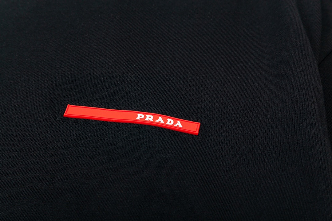 1211 New long strip stereoscopic offset T-shirt