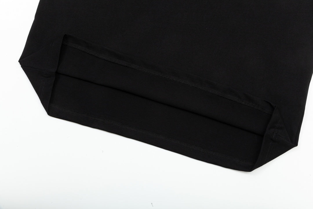 1211 New long strip stereoscopic offset T-shirt