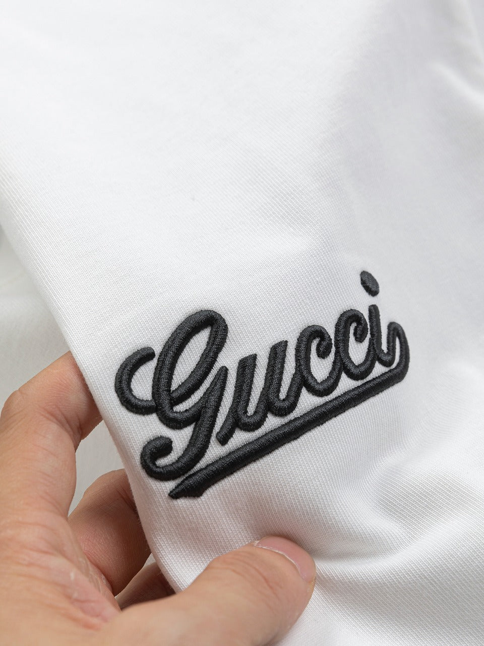 250218 New high quality embroidered icon T-shirt