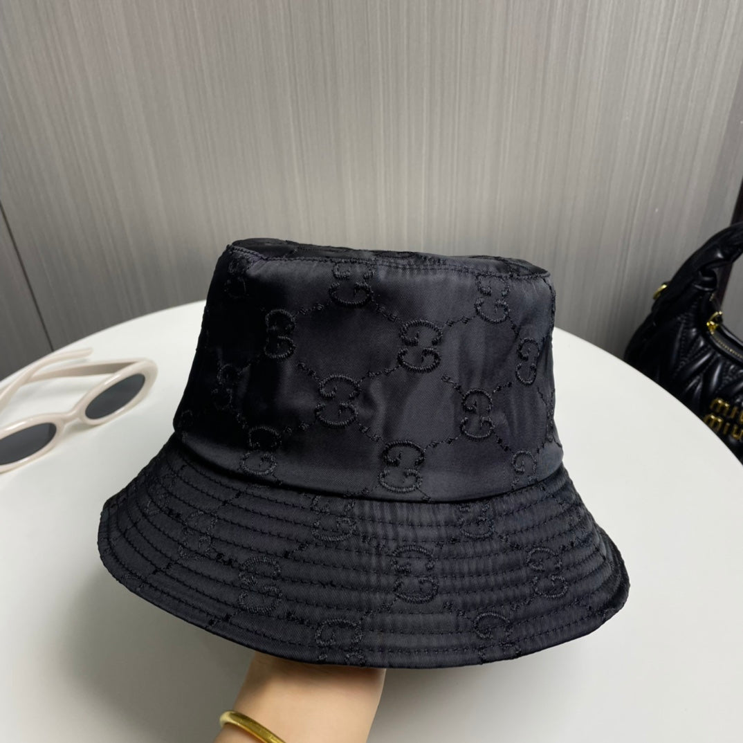 250305 The new style is covered in old fisherman's hats