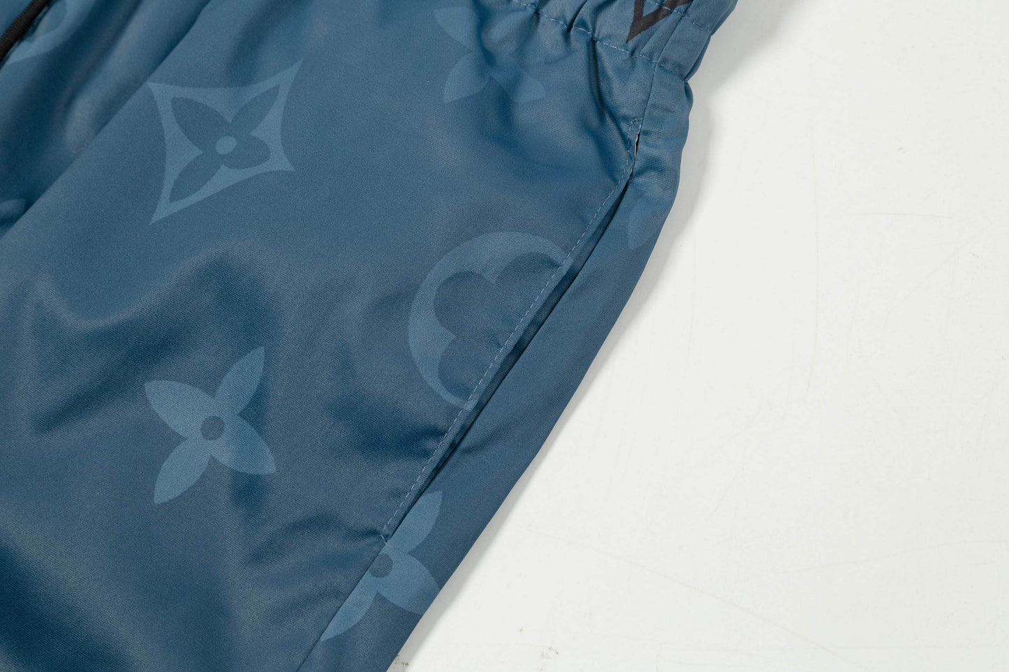 250313 New high quality feature gradient print shorts