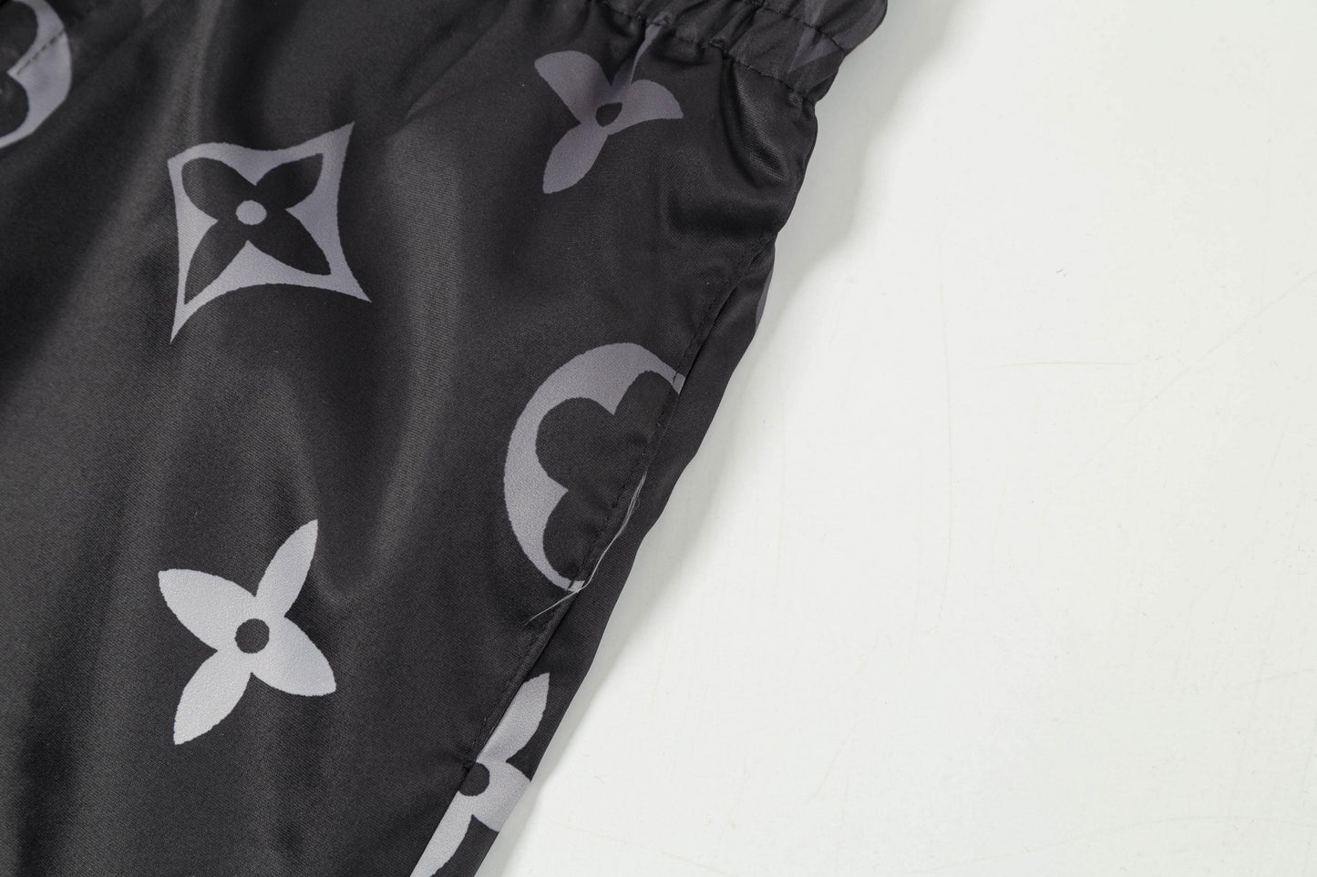250313 New high quality feature gradient print shorts