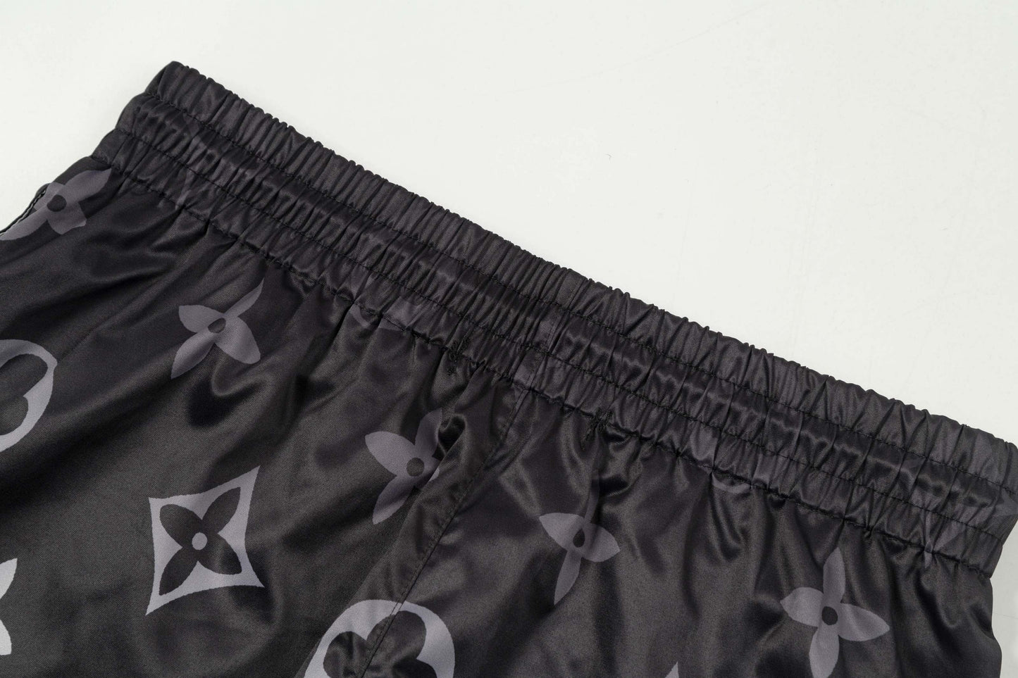 250313 New high quality feature gradient print shorts