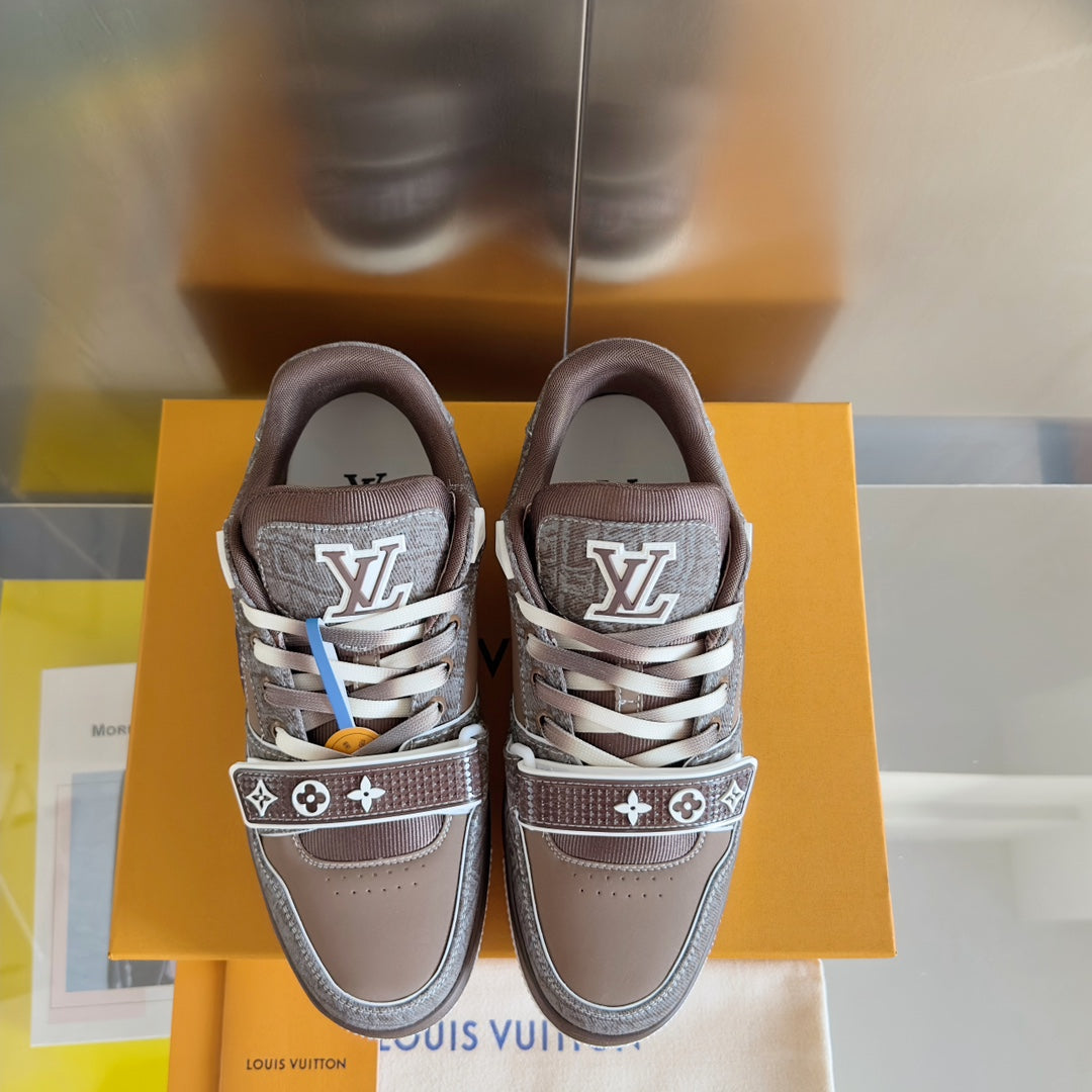 250318 New high quality new grain board shoes