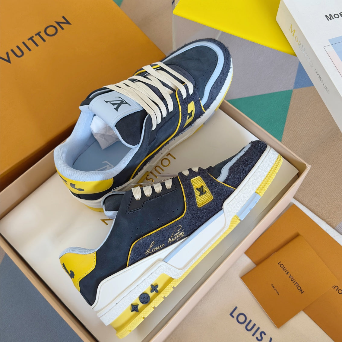 250318 New high quality new color board shoes