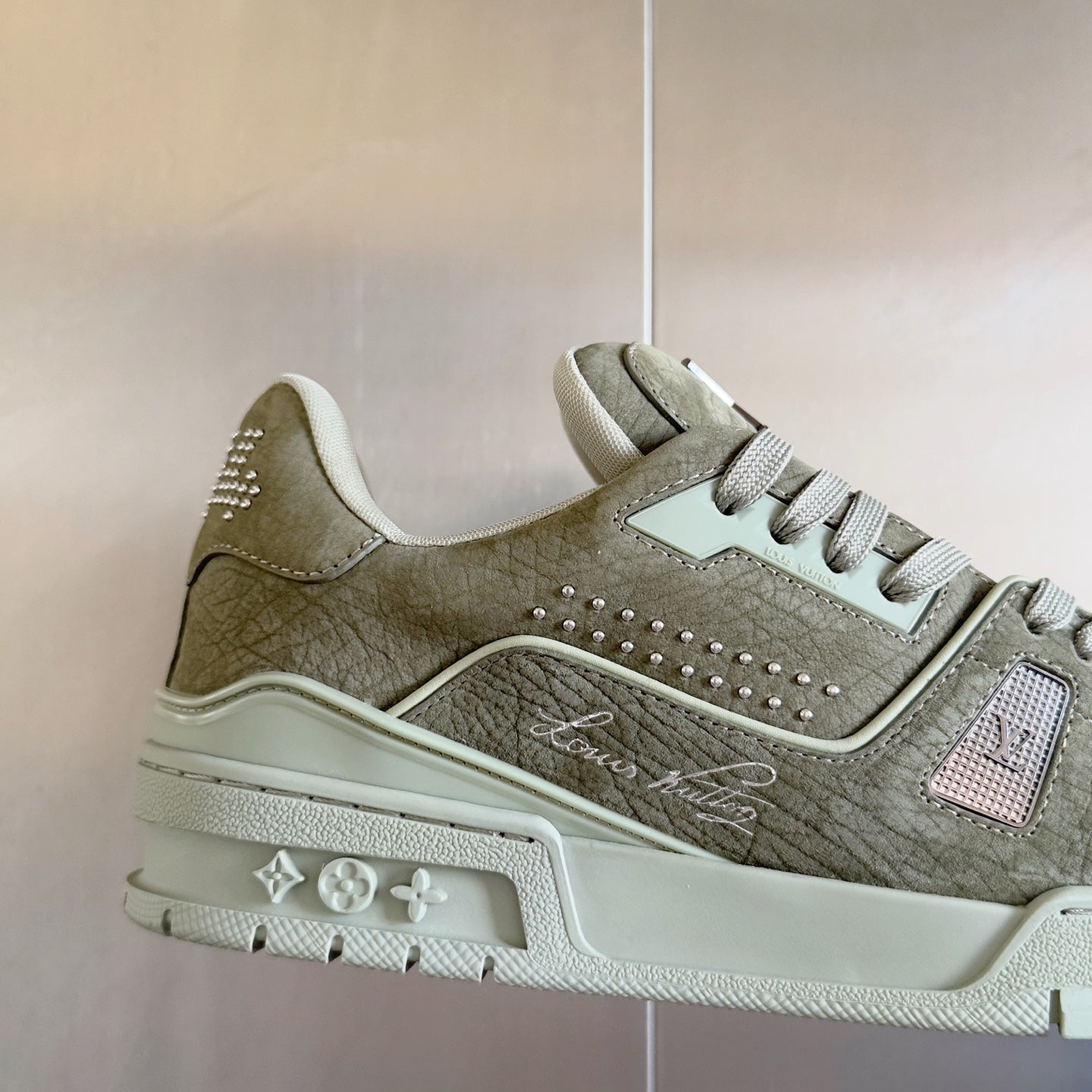 250318 New high quality new color board shoes