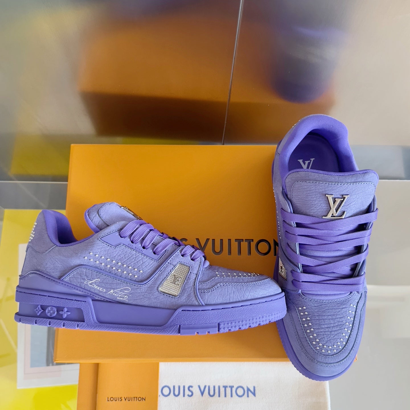 250318 New high quality new color board shoes