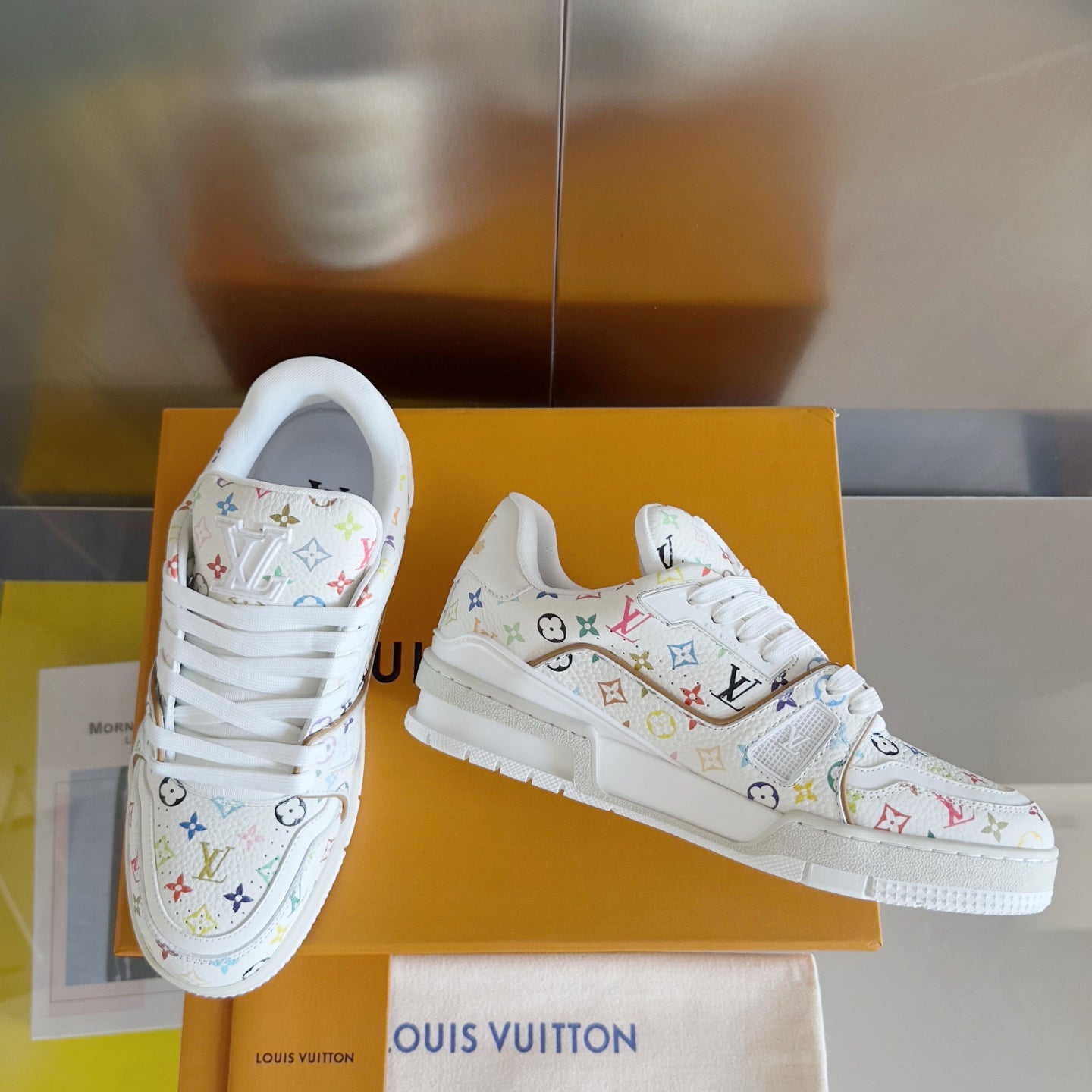 250318 New high quality new color board shoes