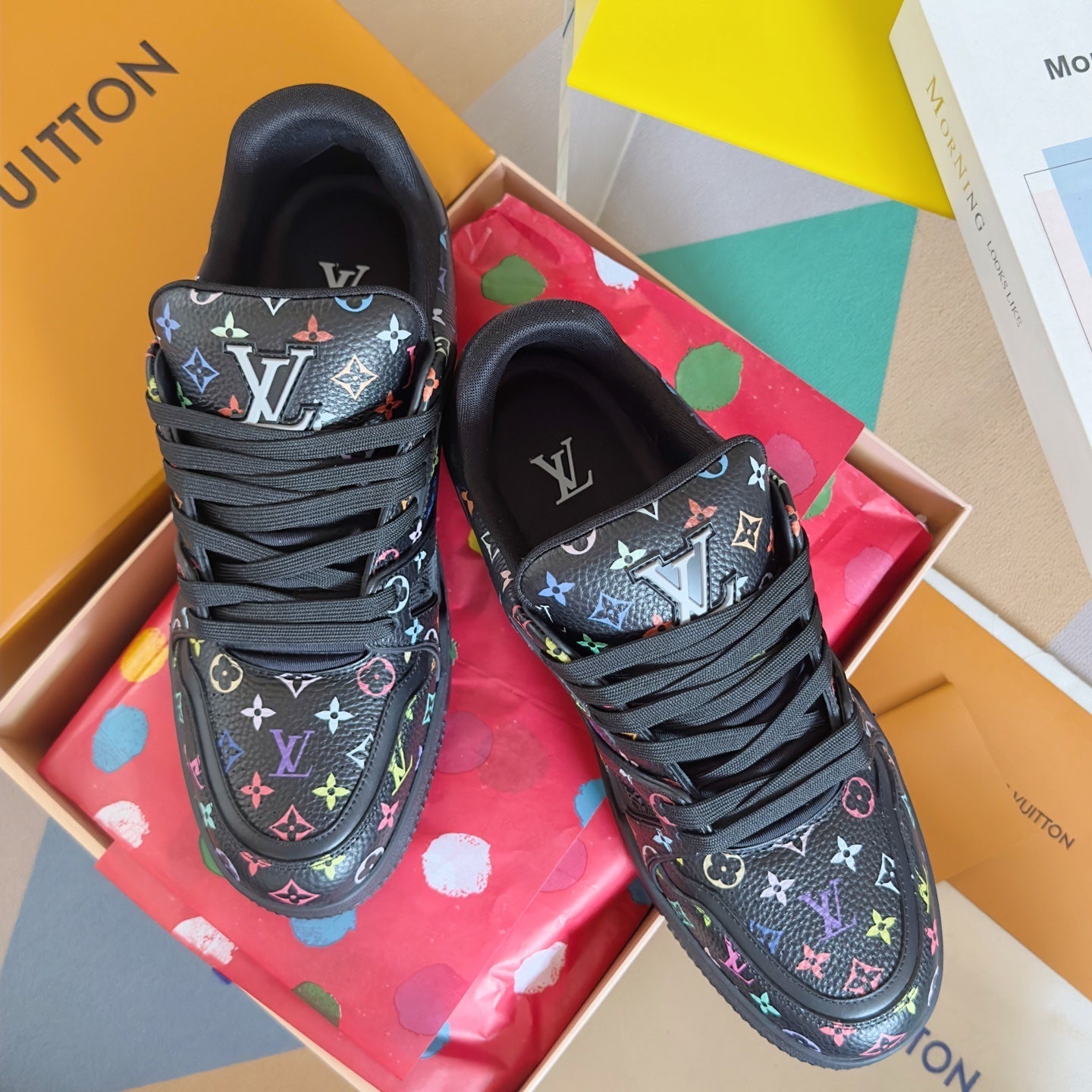 250318 New high quality new color board shoes