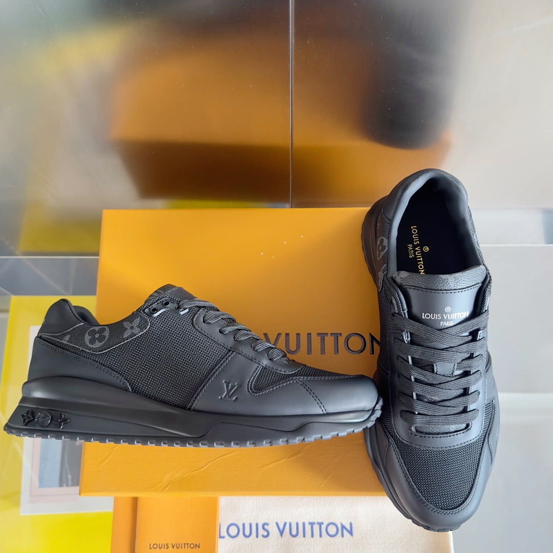 250318 New high quality new color board shoes