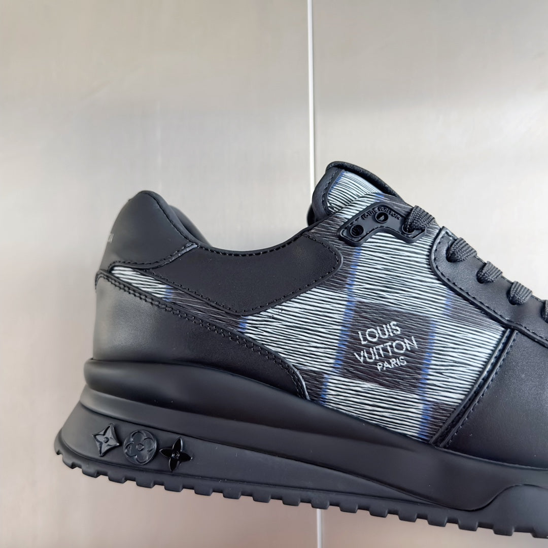 250318 New high quality new color board shoes