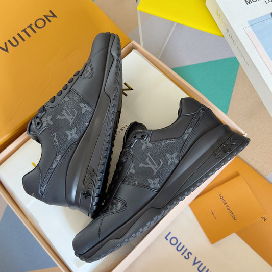 250318 New high quality new color board shoes