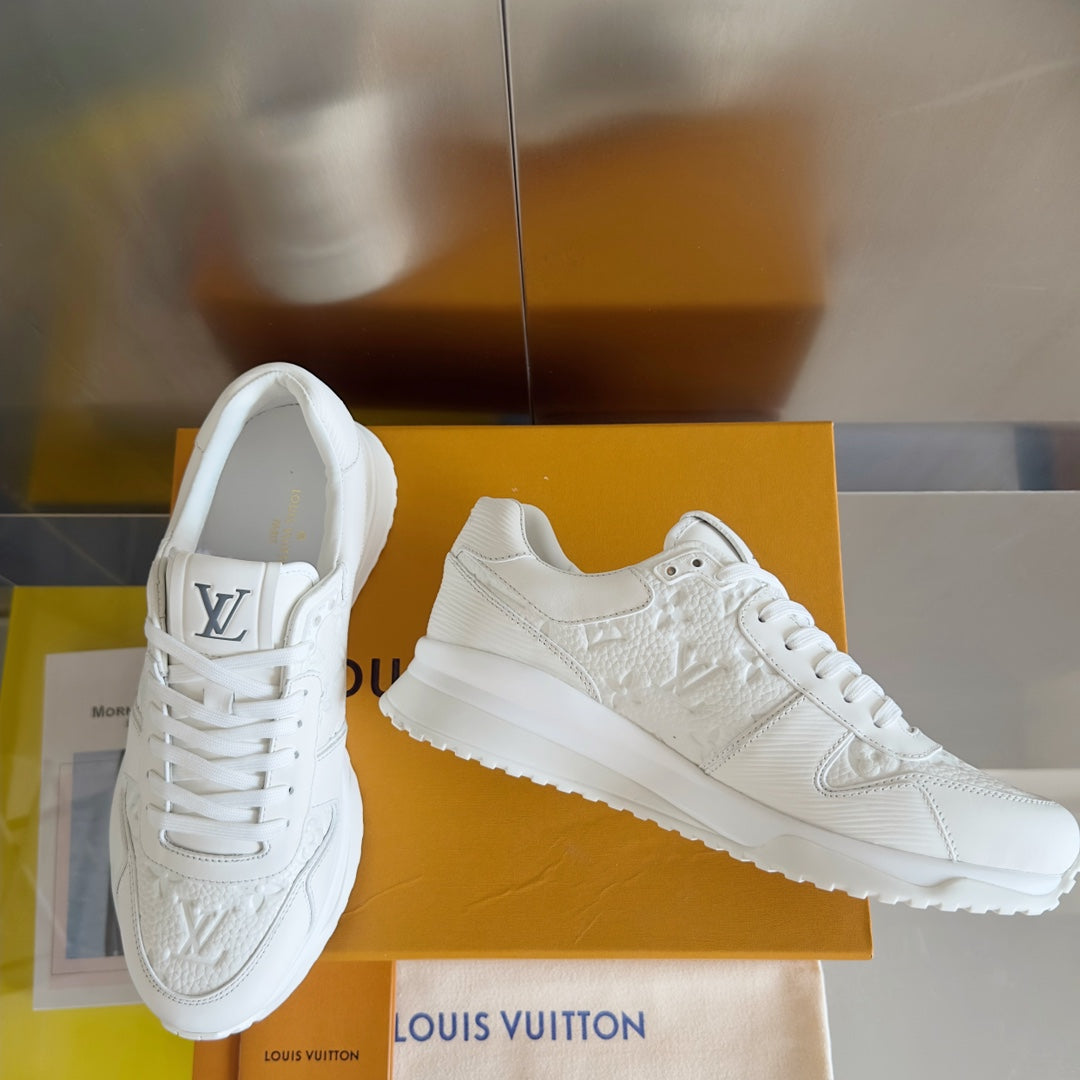 250318 New high quality new color board shoes