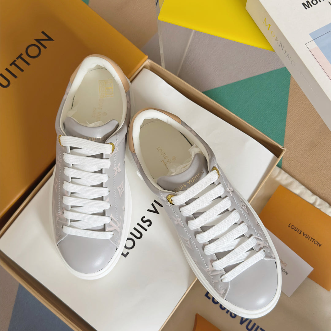 250318 New high quality new color board shoes
