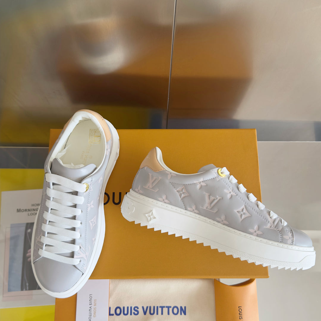 250318 New high quality new color board shoes