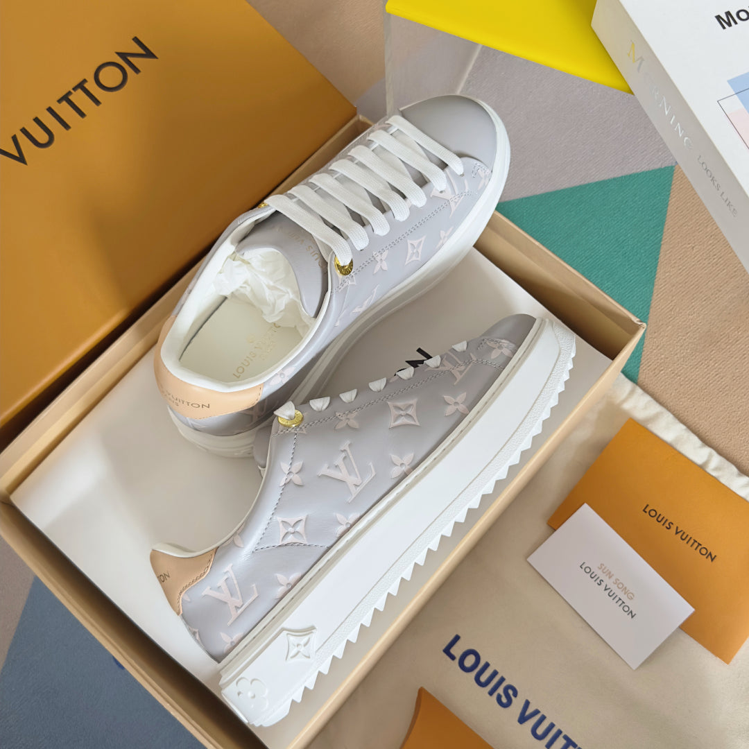 250318 New high quality new color board shoes