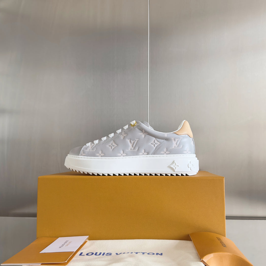 250318 New high quality new color board shoes