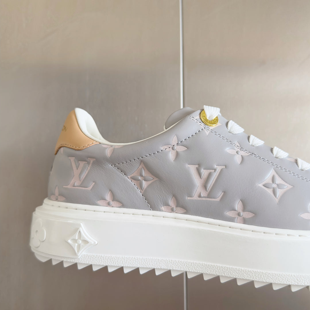 250318 New high quality new color board shoes