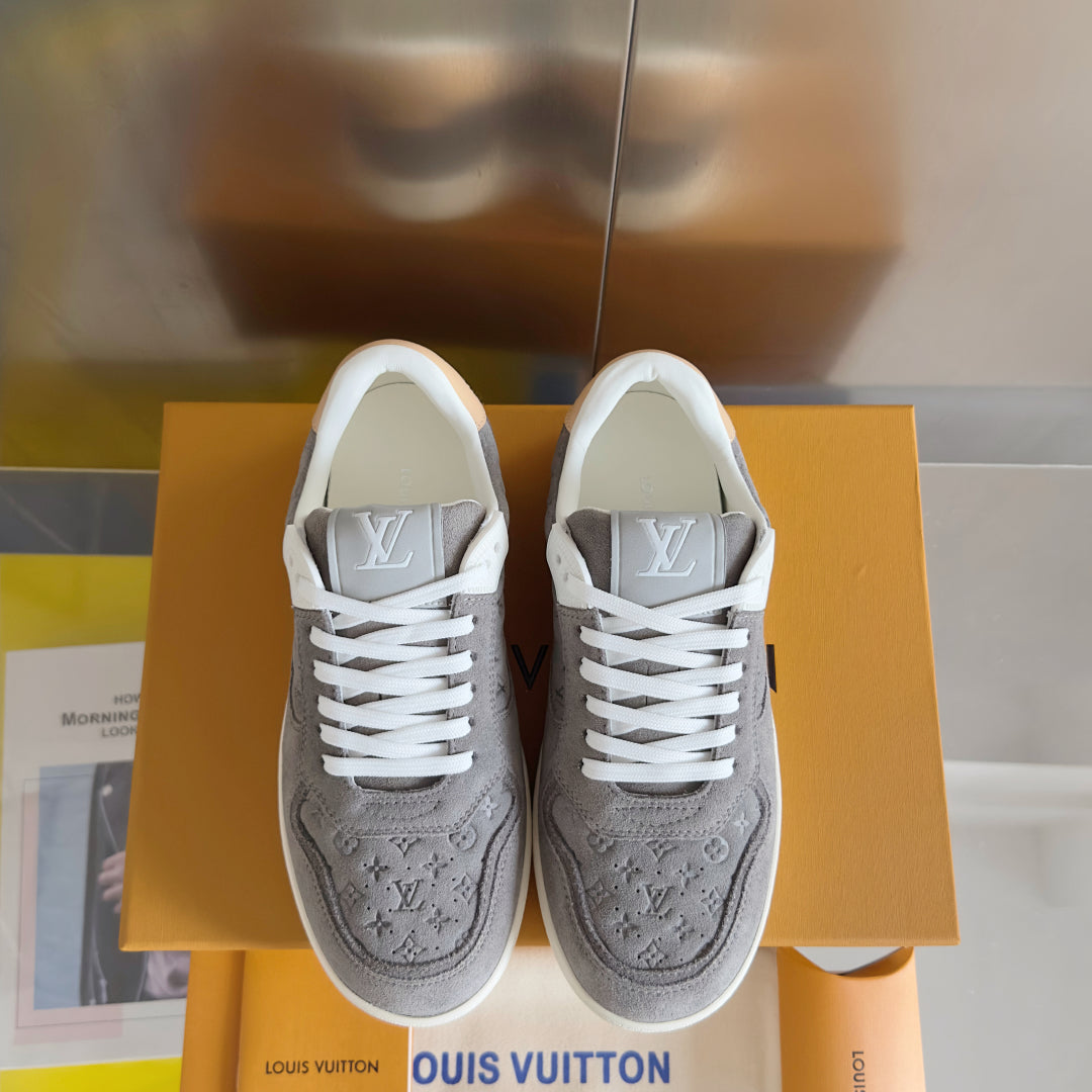 250318 New high quality new color board shoes