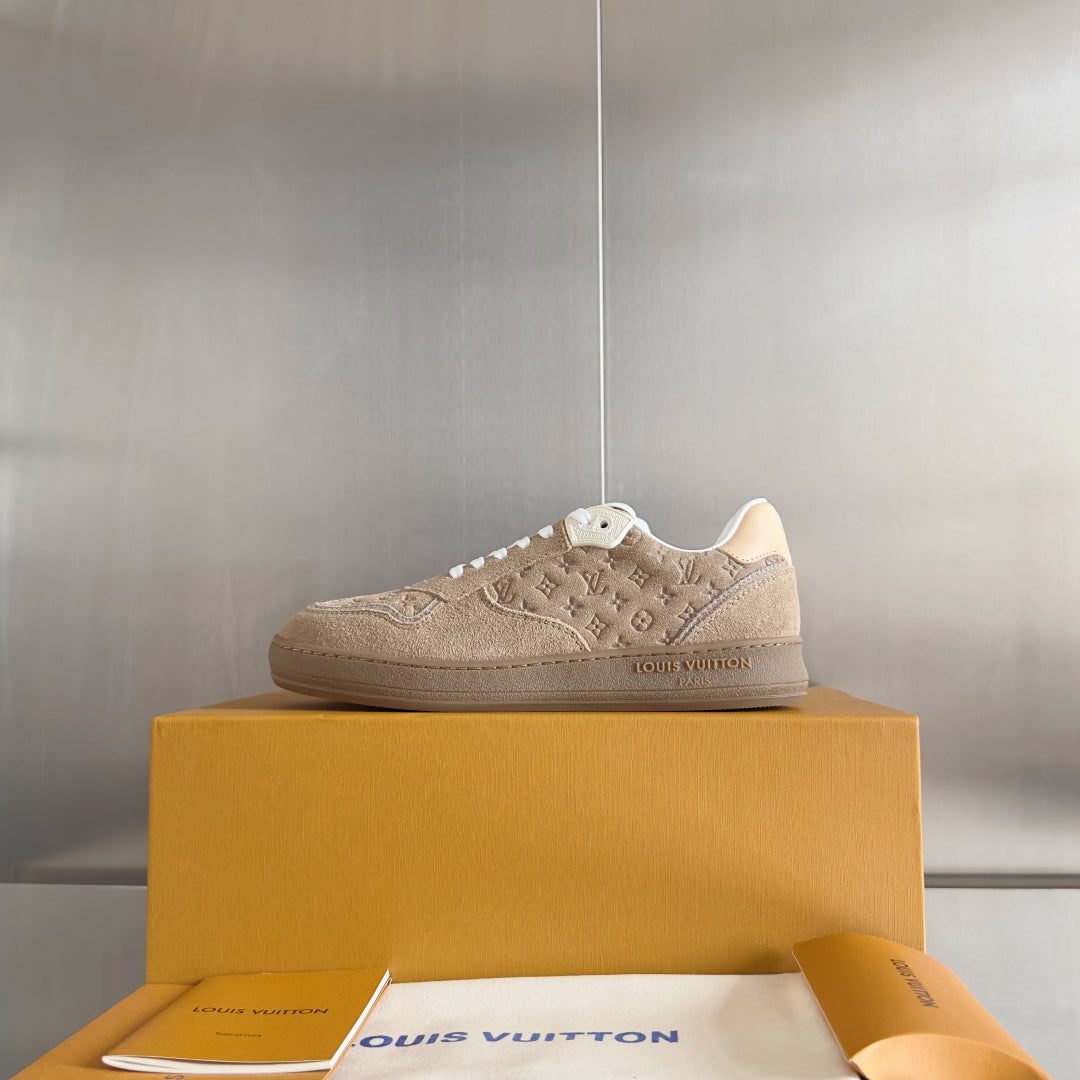 250318 New high quality new color board shoes