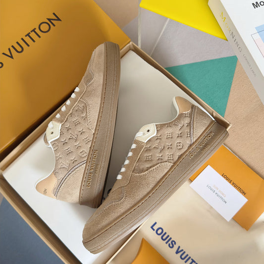 250318 New high quality new color board shoes