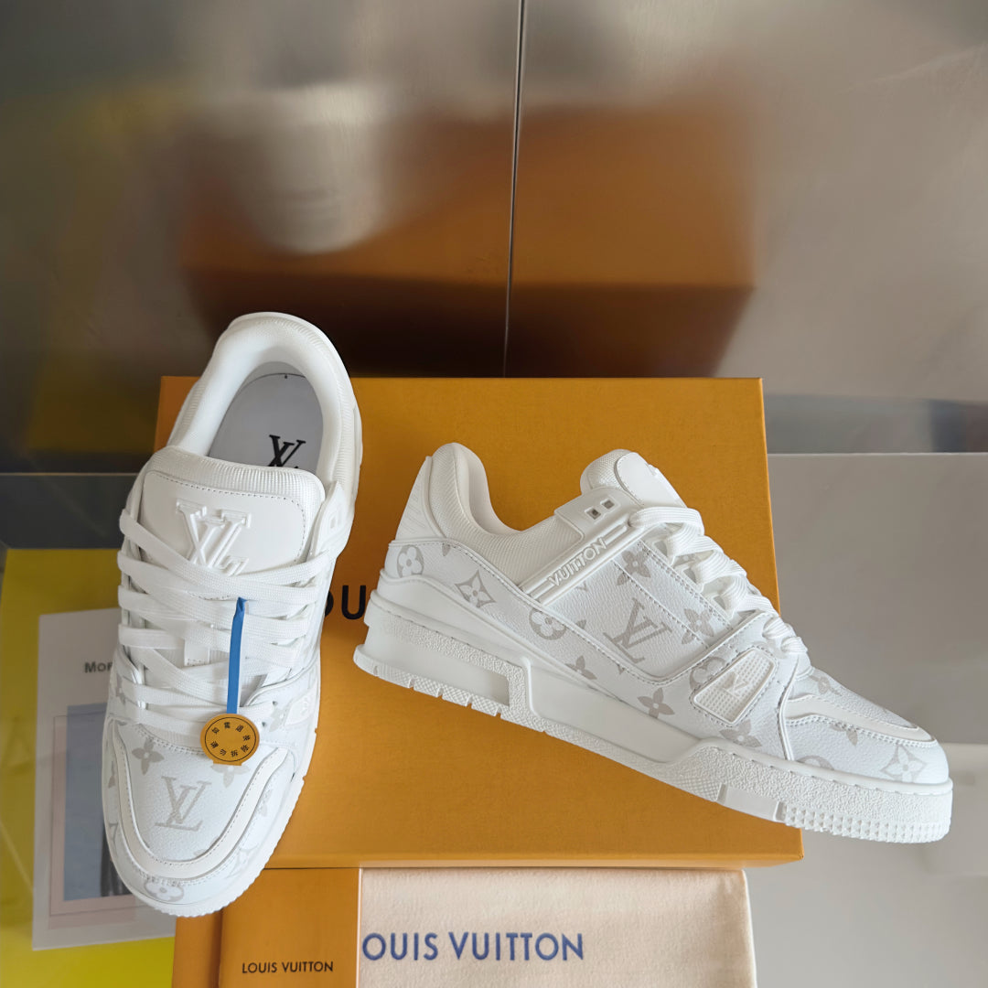 250318 New high quality new color board shoes