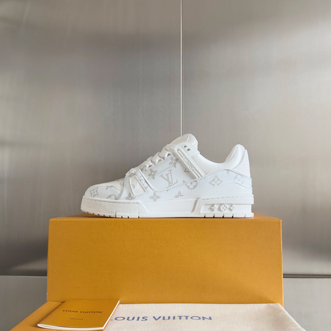250318 New high quality new color board shoes