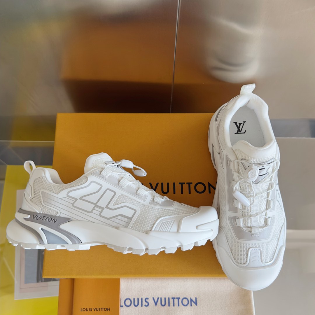 250318 New high quality new color board shoes