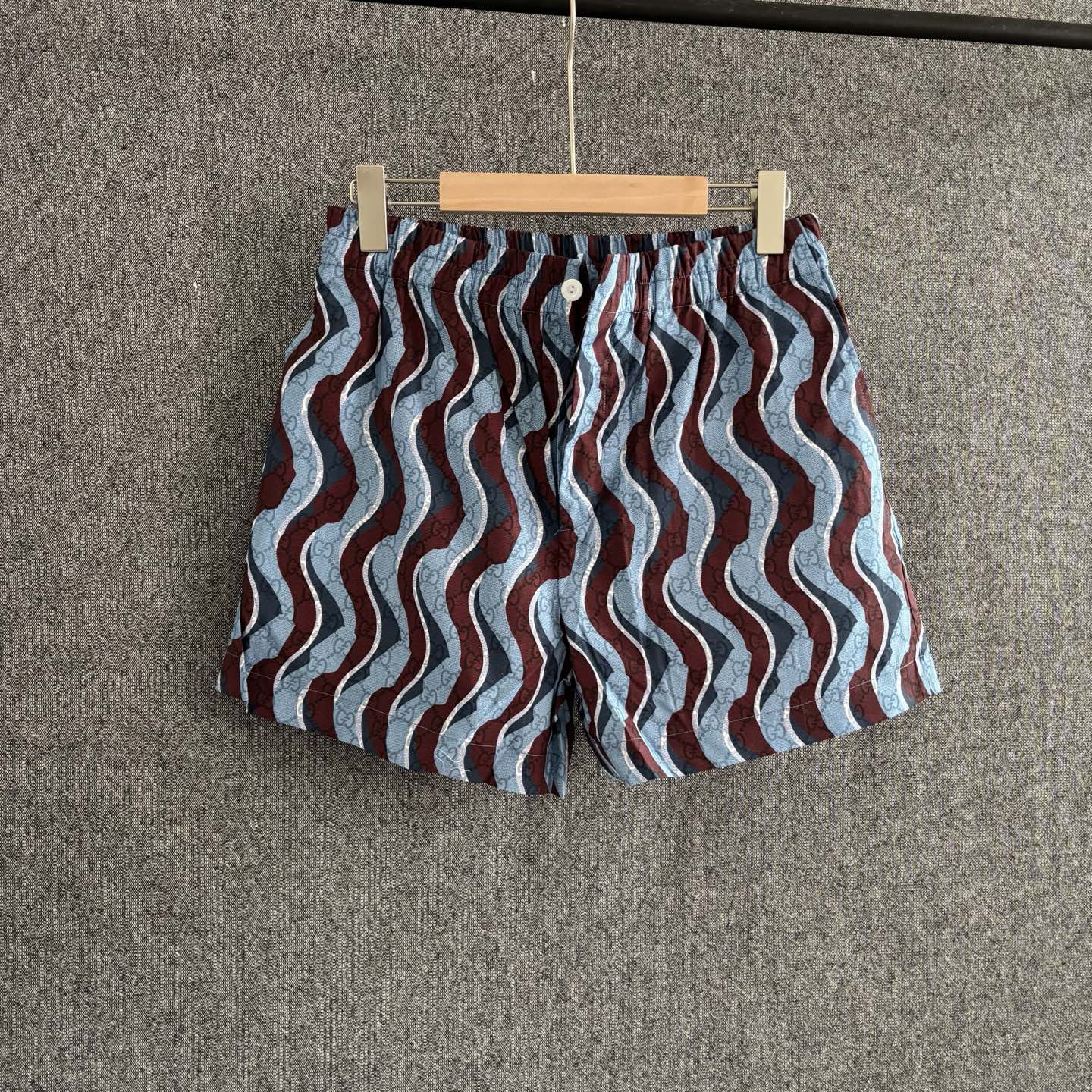 250325 New casual wavy shorts
