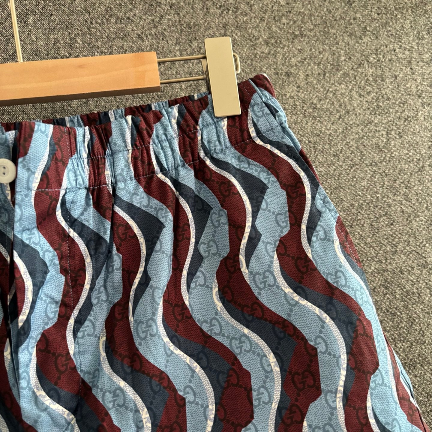 250325 New casual wavy shorts