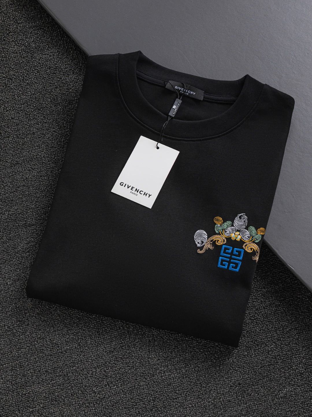 250325 New high quality three color embroidered T-shirt