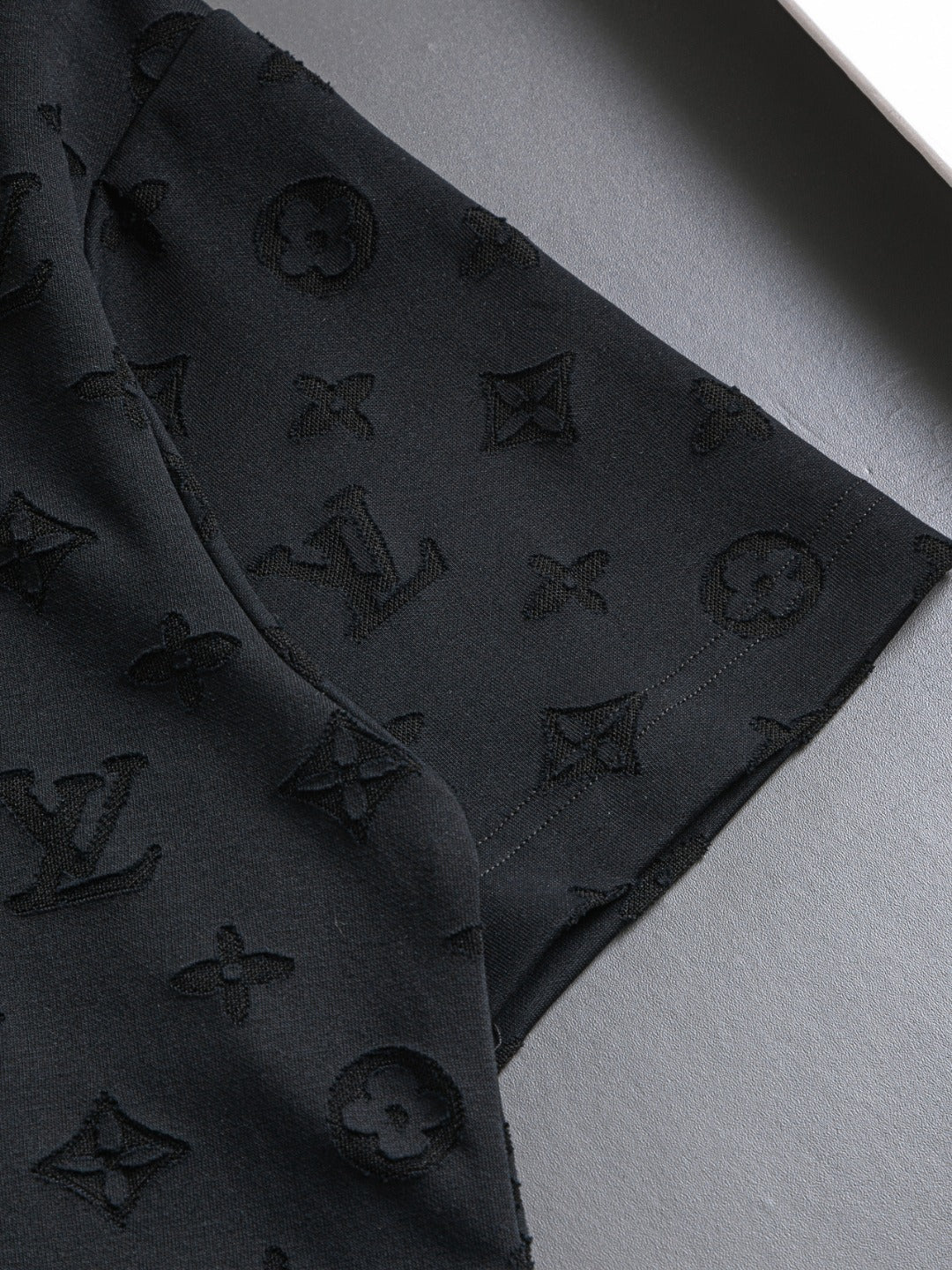 250325 New high quality covered with cut-and-burn monogram T-shirts