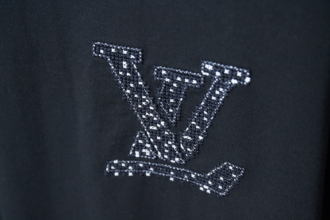 250819 New high-quality hollow embroidered letter T-shirt