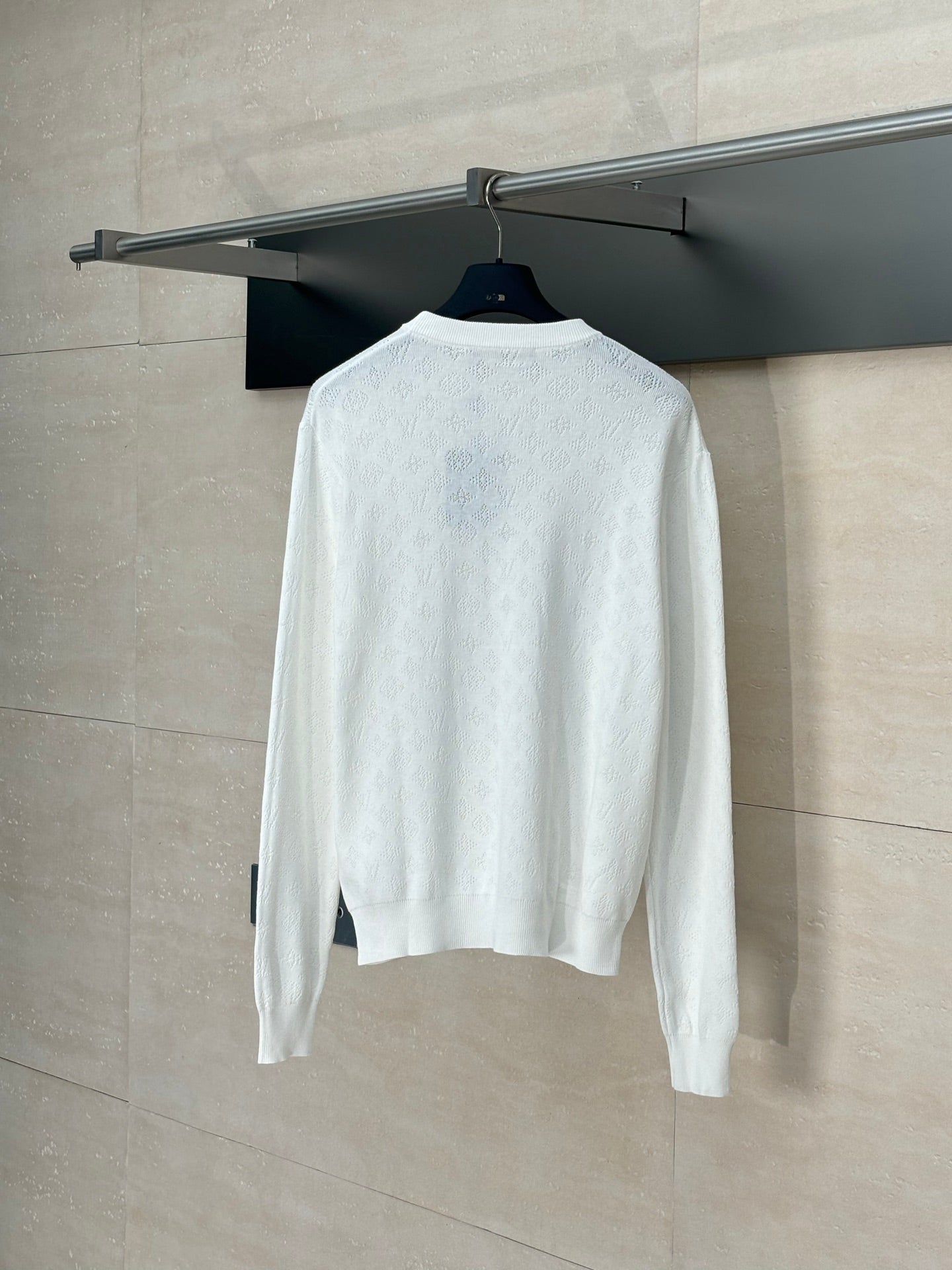 250819 New high-quality sweater with hollowed-out stitching